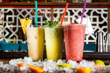 Gözlüklü yaz limonataları