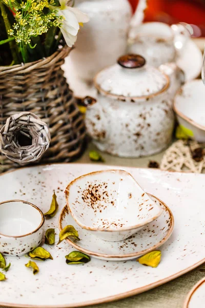 Stoviglie Ceramica Sul Tavolo — Foto Stock