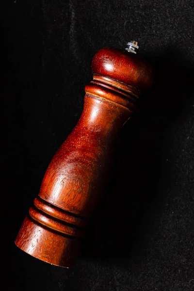 Pepper Mill Black Background — Stock Photo, Image