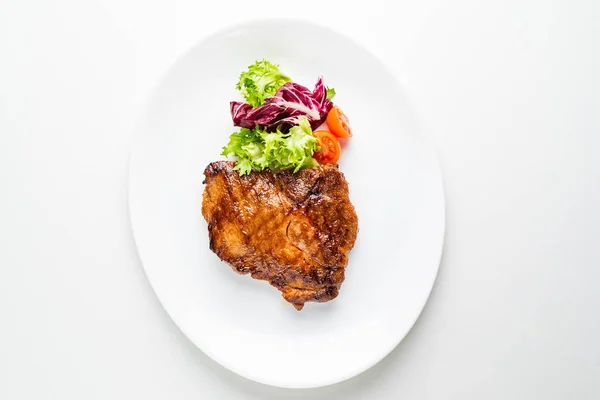 Steak Salad White Plate — Stock Photo, Image