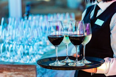 içecekler ile garson, yakın