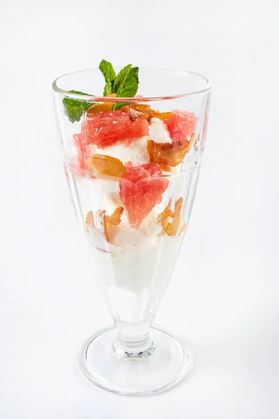 Dessert Med Frukt Och Glass — Stockfoto