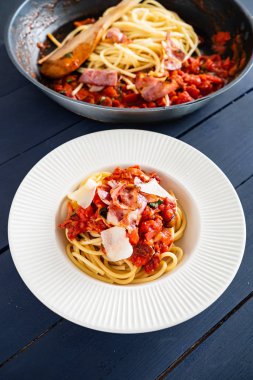 Domates soslu spagetti.