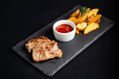 Fırında patatesli tavuk