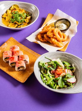 asya restoranında ayarlayın, yakın