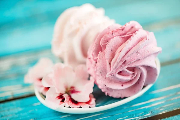 Hermoso Postre Delicioso Zephyr Forma Flores Rosas — Foto de Stock