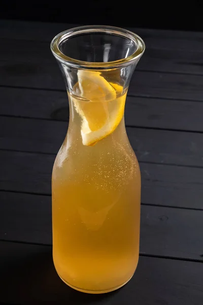 Zomer Limonade Glas Houten Achtergrond — Stockfoto