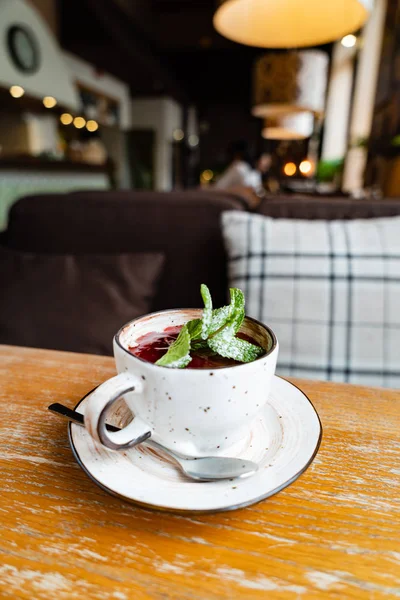 Dessert Chocolat Dans Tasse Sur Table — Photo