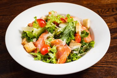 masada somon balığı ile sezar salatası