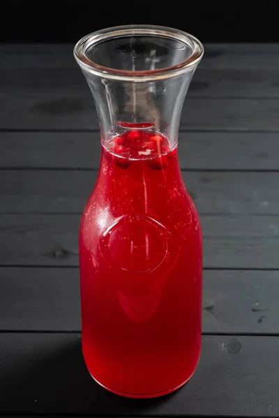 Cranberry Limonade Zwarte Houten Achtergrond — Stockfoto