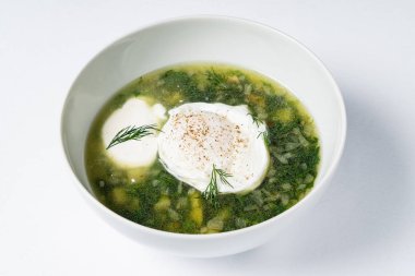 ısırgan ve yumurta ile bahar çorbası, yakın