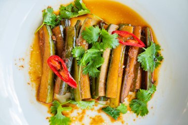 Plaka, kavrulmuş sebze yakın çekim