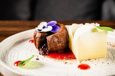 Çikolatalı pasta dondurma, yakın çekim