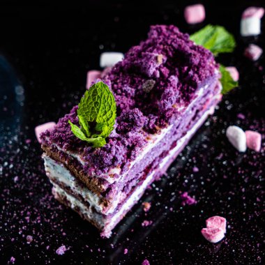 siyah arka plan üzerinde pasta, yakın