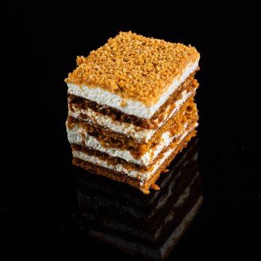 siyah arka plan üzerinde pasta, yakın