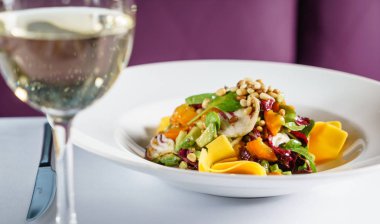 mango, taze salata yakın çekim