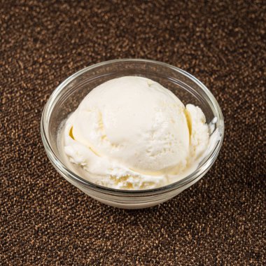 kasede dondurma topu, yakın