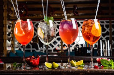 gözlük yaz limonata, yakın