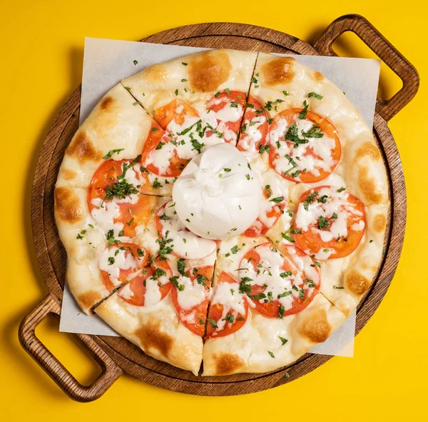 Pizza Végétarienne Avec Tomate Mozzarella — Photo