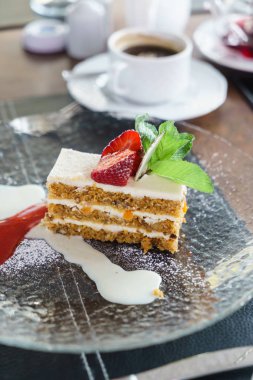 Havuçlu kek, kapat.