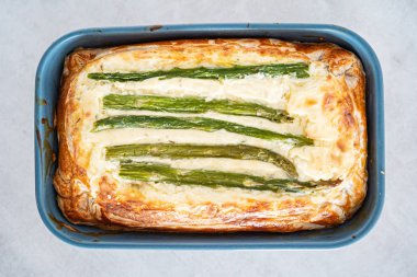 peynir ve kuşkonmaz ile pasta, yakın