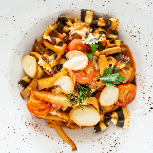 Pasta Vegetables Chanterelles — Stock Photo, Image