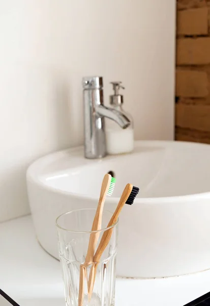 Eco Natural Bamboo Toothbrushes Glass Sustainable Lifestyle Concept Zero Waste — Stock Photo, Image