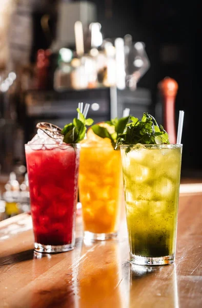 Limonade Fruits Frais Dans Bar Gros Plan — Photo