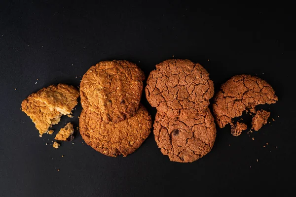 Galletas Mantequilla Maní Fondo Negro — Foto de Stock