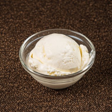 kasede dondurma topu, yakın