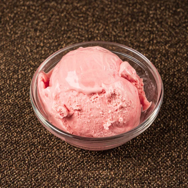 Palla Gelato Nella Ciotola Vicino — Foto Stock