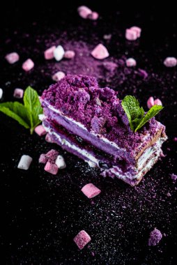 siyah arka plan üzerinde pasta