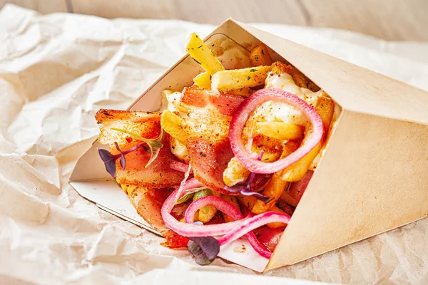 Papas Fritas Con Tocino Verduras — Foto de Stock