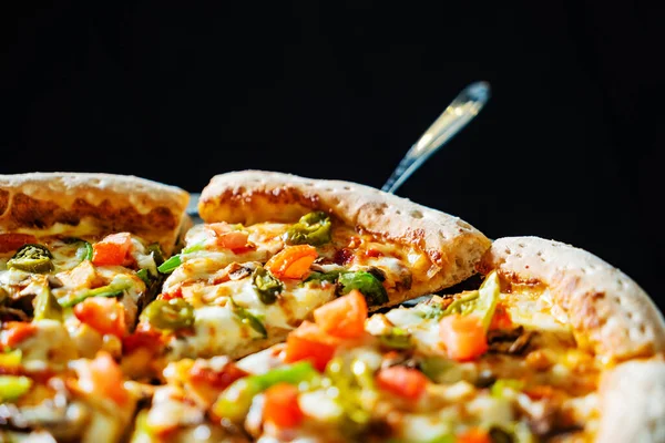 Sabrosa Pizza Italiana Con Verduras — Foto de Stock