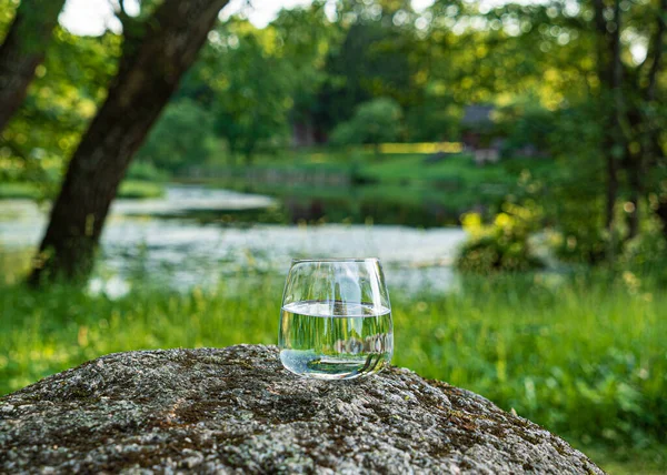 Glass Clean Water Outdoor — Stock Photo, Image