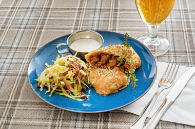 İtalyan restoranında taze makarna.