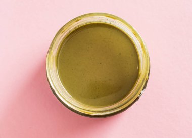 Şişede kenevir yağı