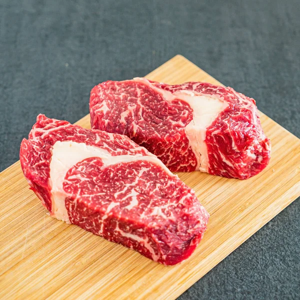 Masada Büyük Çiğ Bifteği — Stok fotoğraf