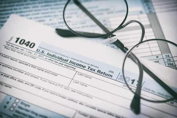 Tax Form Glasses Finance Concept Background — Stock Photo, Image
