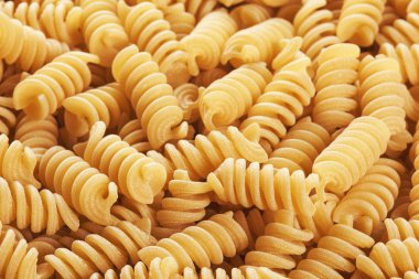 Pişmemiş Düdük makarna arka planı kapat