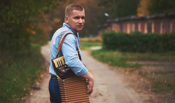 Homem Russo Com Acordeão Instrumento Musical Portátil Tocado Por Meio — Fotografia de Stock