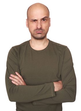 Kızgın kel adam portresi. Beyaz stüdyo arka plan üzerinde izole