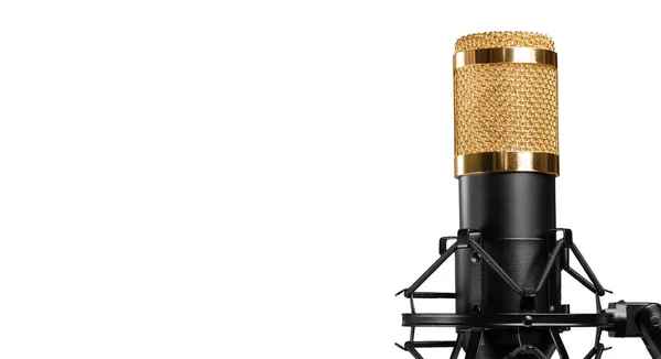 Beyaz bir arka plan üzerinde izole mikrofon — Stok fotoğraf