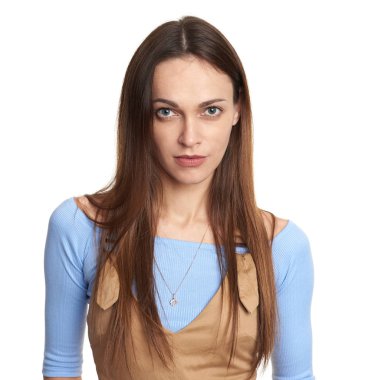 beyaz izole uzun saçlı kız