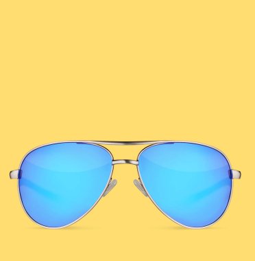 Sarı arka planda mavi mercekli güneş gözlükleri.