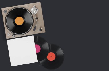 Vinil plaklı vinil turntable. Üst görünüm.