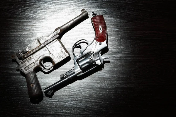 Velho Revólver Pistola Closeup Fundo Escuro — Fotografia de Stock