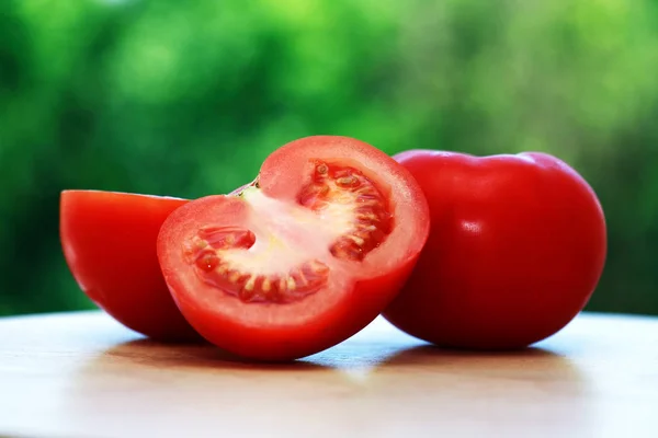 Peu de tomates mûres — Photo