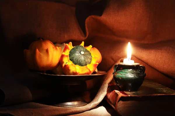 Fruits And Book — Stock Photo, Image