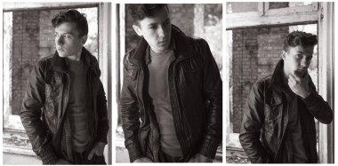 eski püskü duvar arasında bir deri ceketli bir çocuk portresi